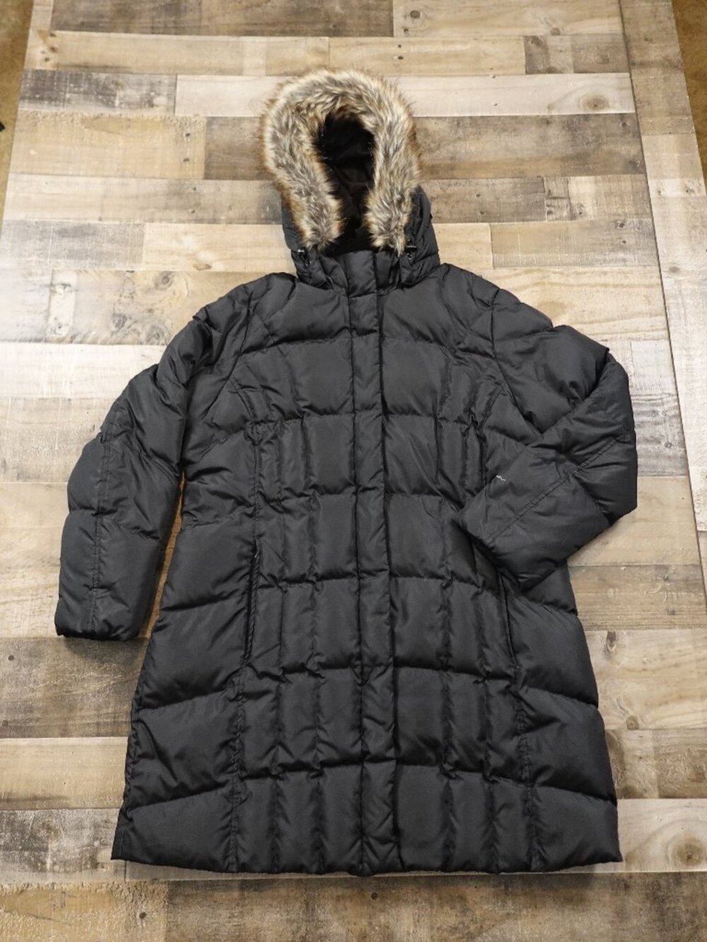 Eddie Bauer Down Loft Parka Women’s XXL Black Down Puffer Faux Fur Hood